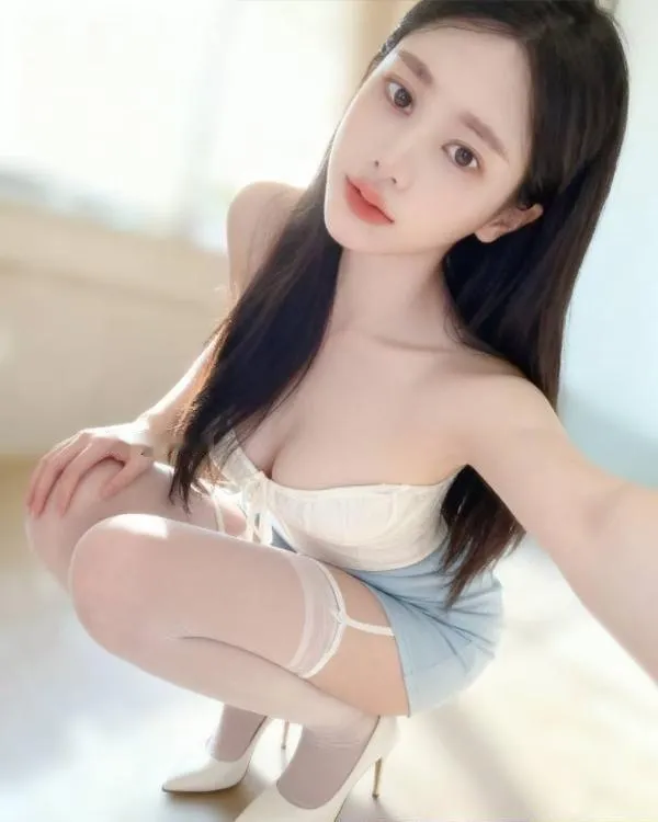 清纯女友系诺诺