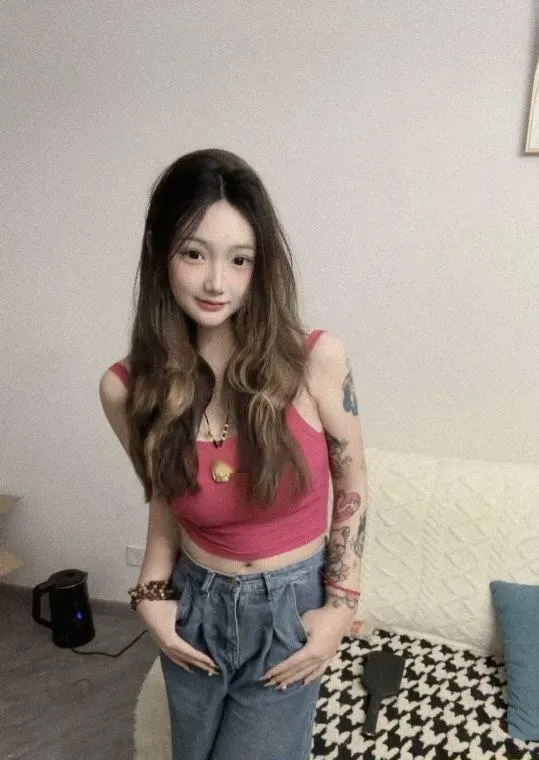 瑶海年轻小美女