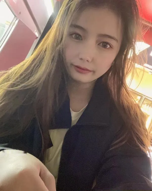 肥臀大奶妹子