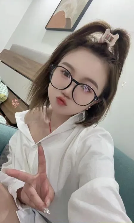全套舌吻妹子
