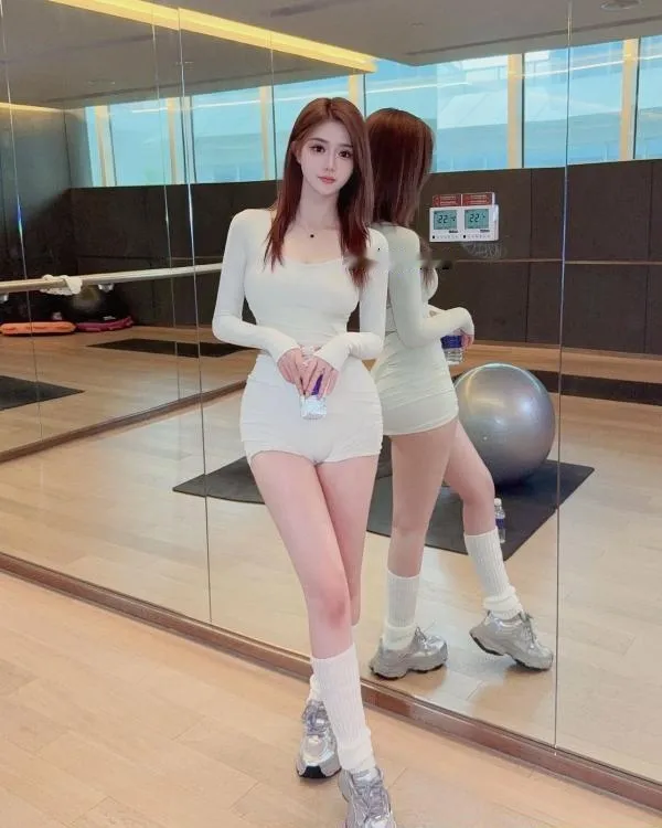 静安舌吻毒龙骚妇