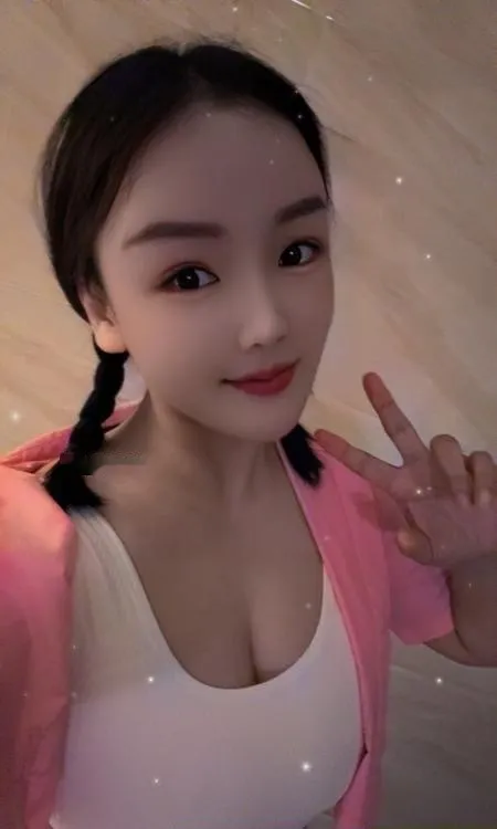 女友感护士楚依