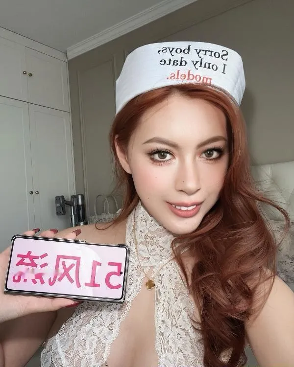 颜值系骚货女友