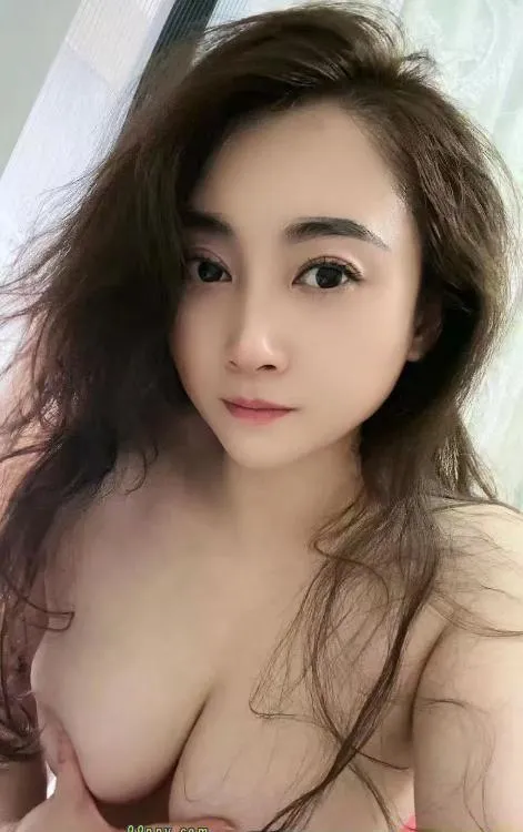 大胸少妇