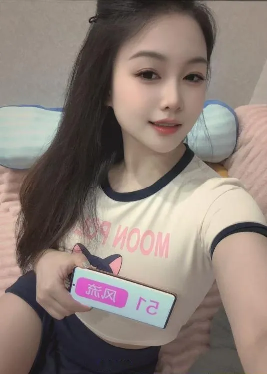 上海颜值美女小婉