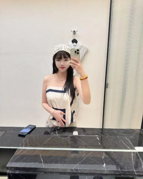 俏皮可爱杉杉老师