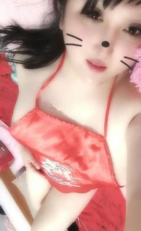 三通潮吹巨乳人妻老师