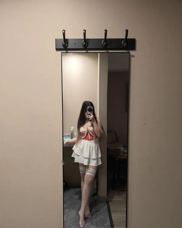 成都丰满大奶小奶猫