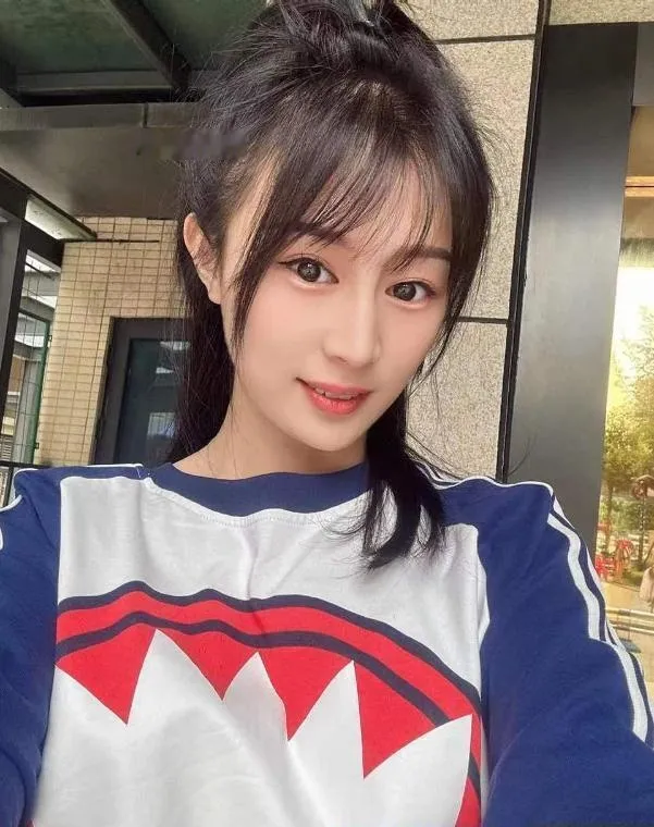普陀性感小猫咪