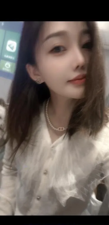 美女奶茶