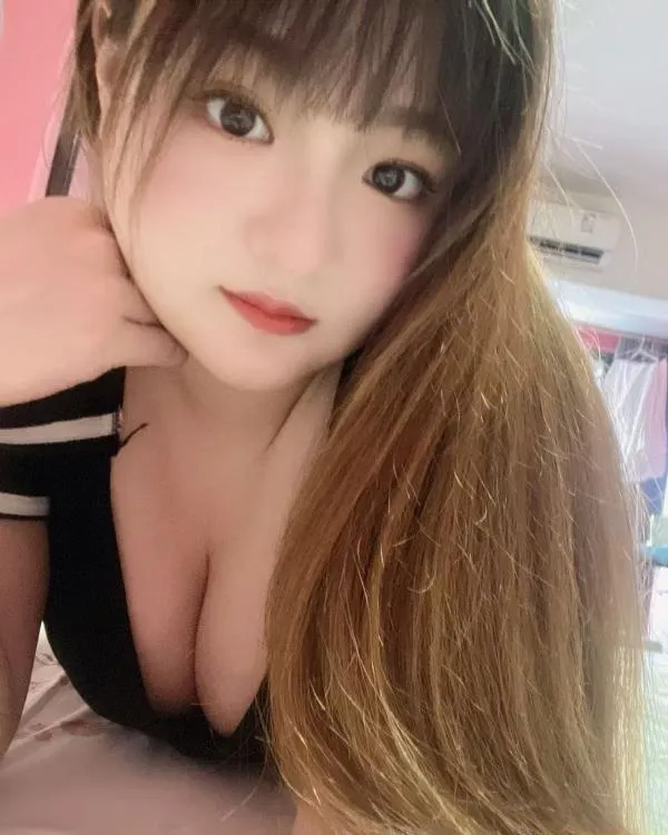 全能大胸骚女