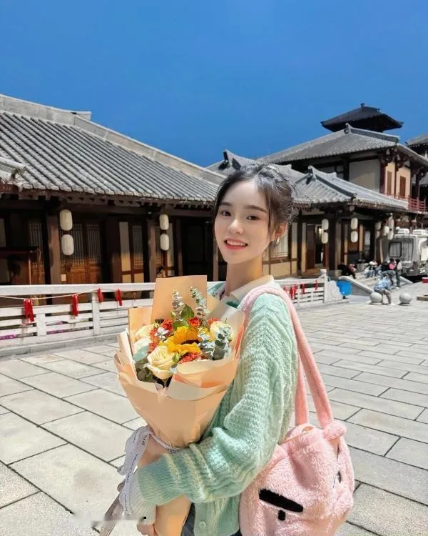 罗湖小九