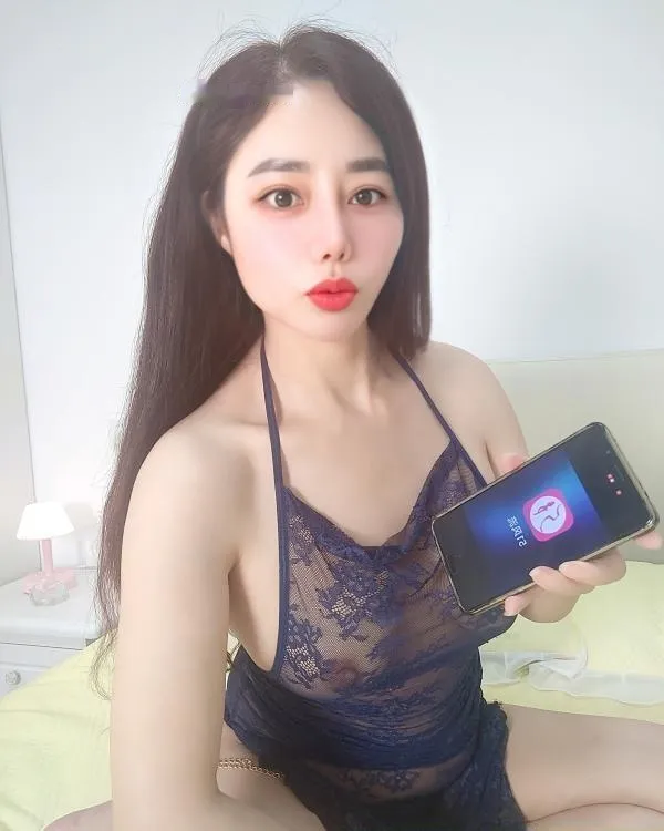 潮喷三通妹子