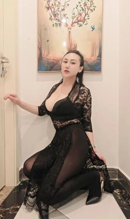 大奶少妇婉儿老师
