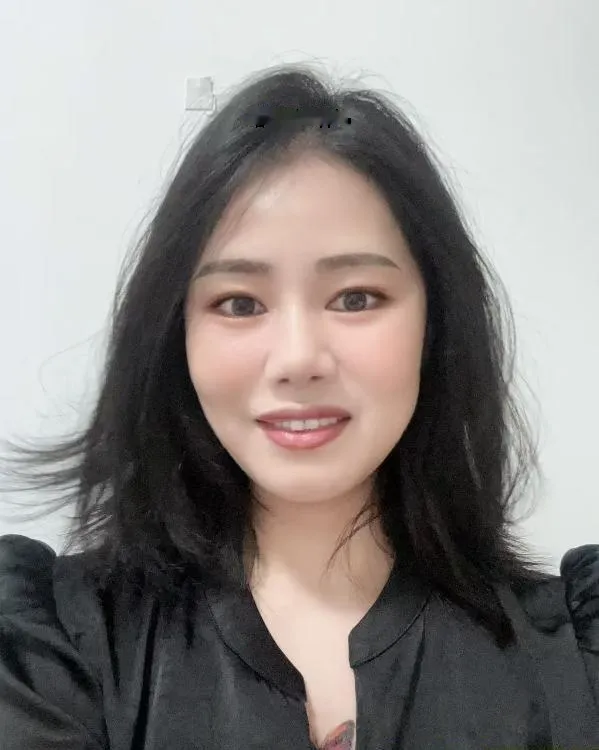 翘臀风骚老师