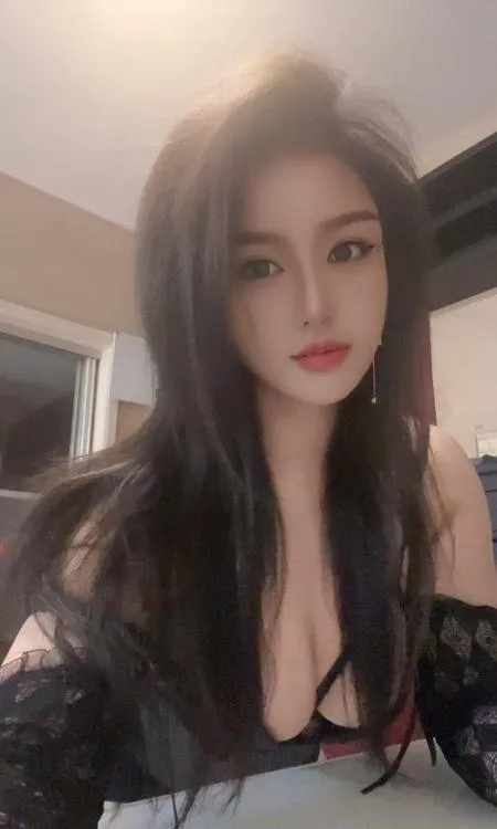 颜值服务系白苏