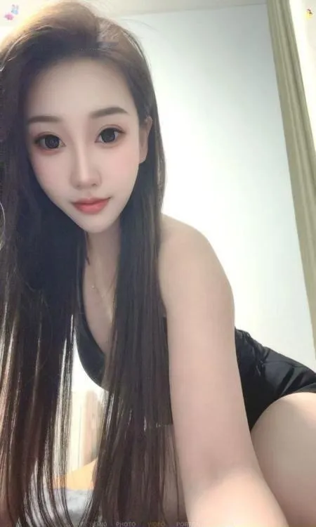 后入女友系美女老师