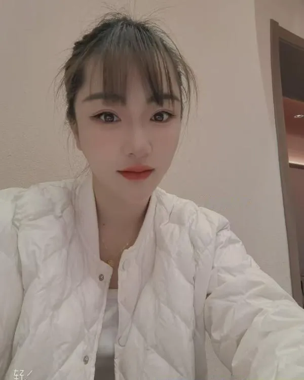 瑶海苗条红儿