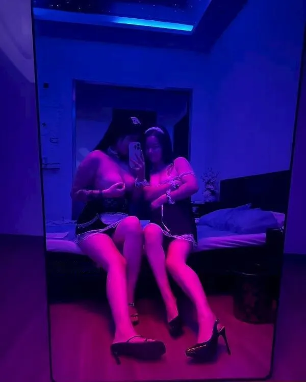 00后中项点点和吖吖