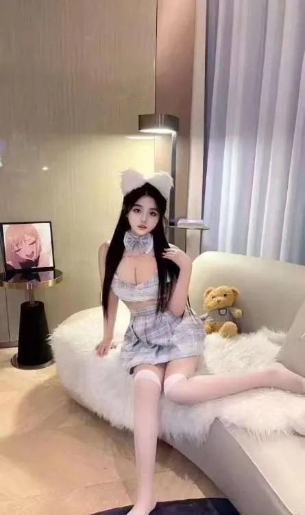 胸大水多粉嫩的妹妹