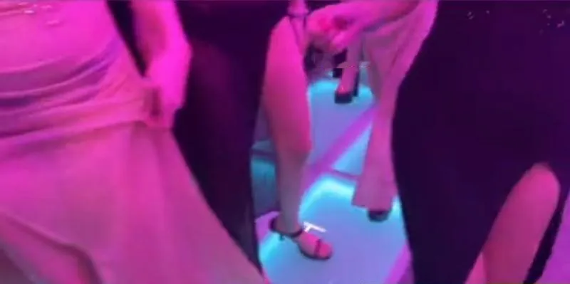 上海中项双飞姐妹花