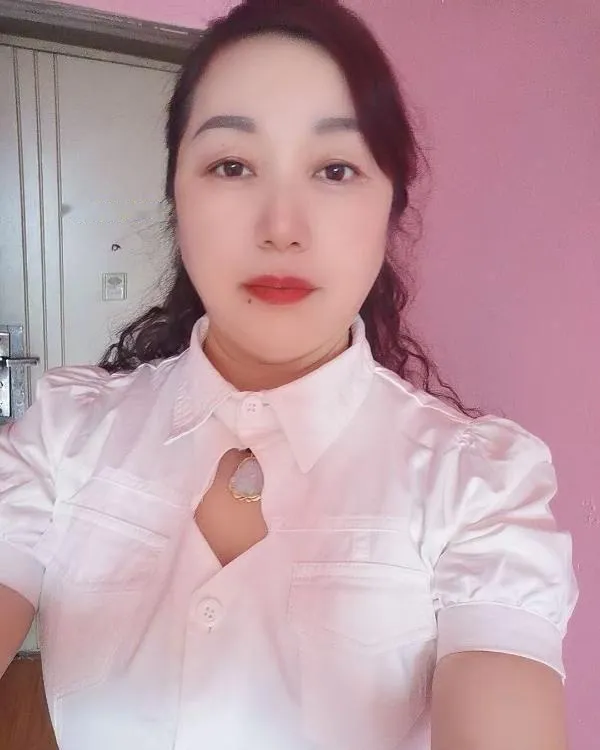 大胸少妇