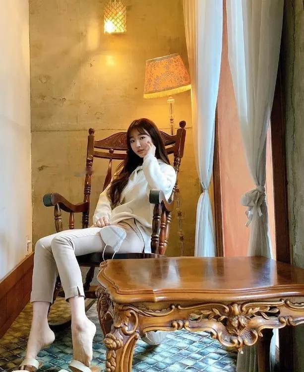 清纯大奶妹兼职