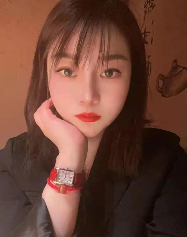 可爱小姐姐