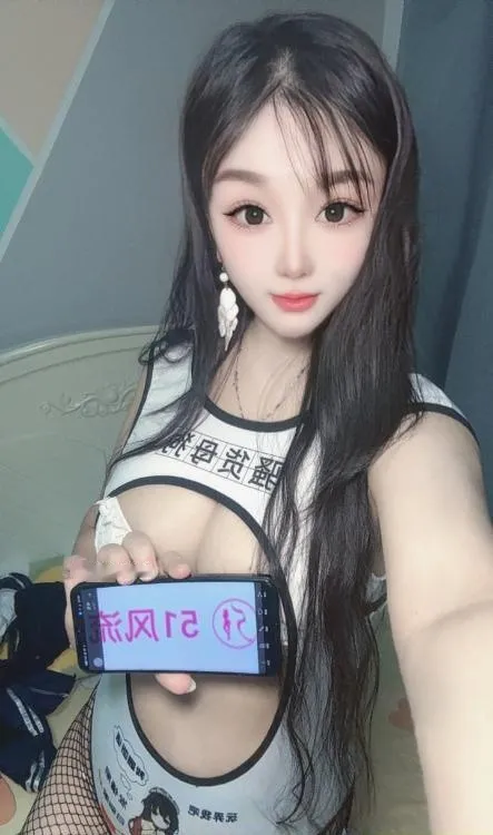 西湖性感依诺妹儿