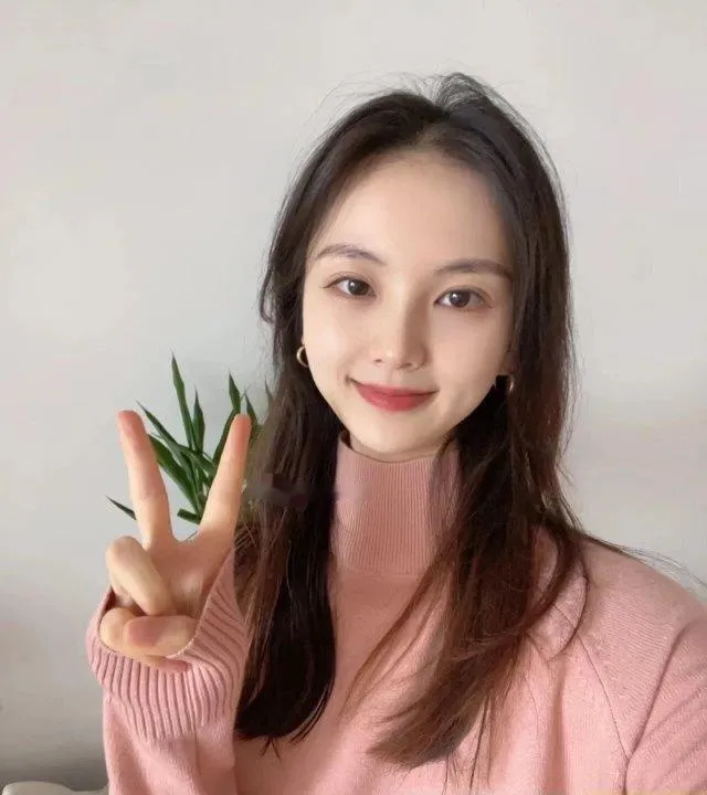 初见美女小姐姐