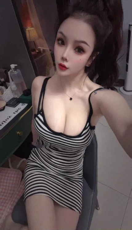 越秀波霸萱萱