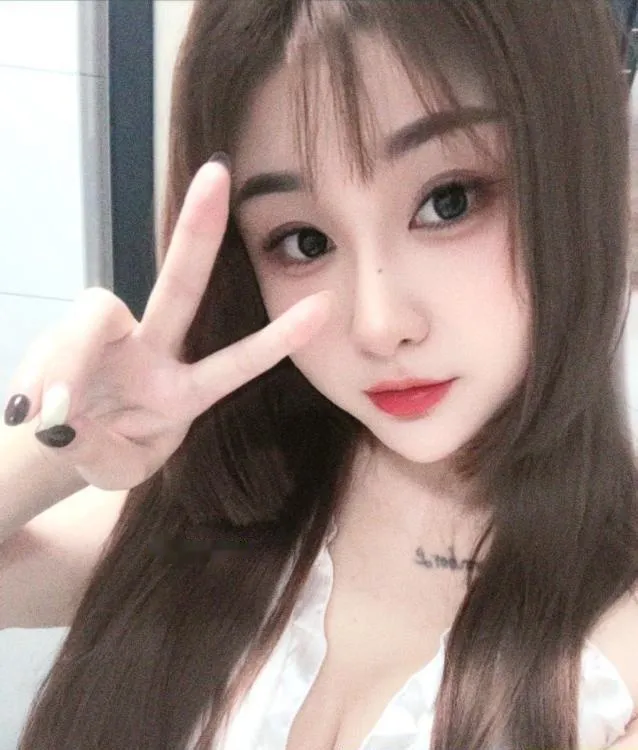 翘臀美腿小骚B