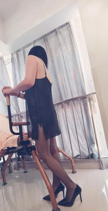 服务型黑丝骚妇