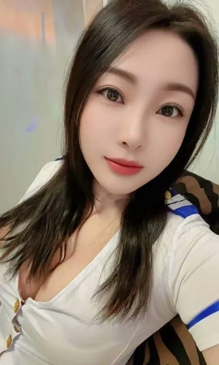 龙首性感少妇