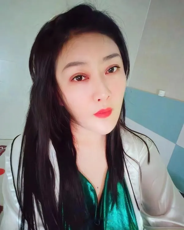 番禺美少妇黄咪