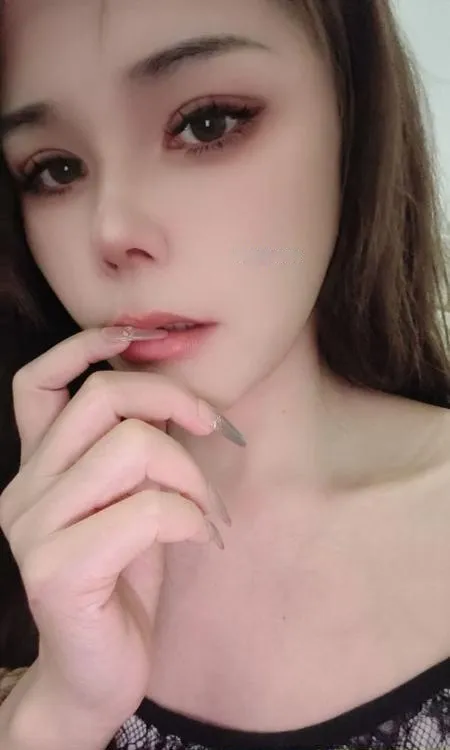 很骚很黄很暴力妞妞