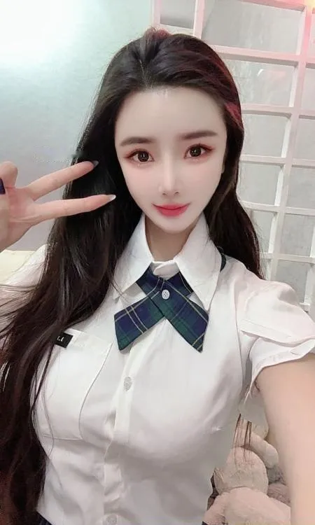 舌吻御姐七夏老师