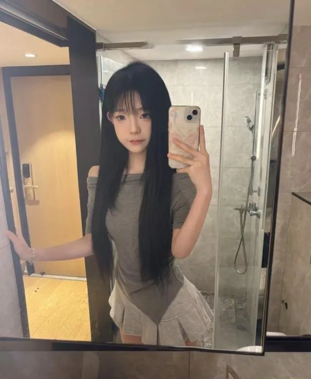 零零后三点粉嫩小妹妹