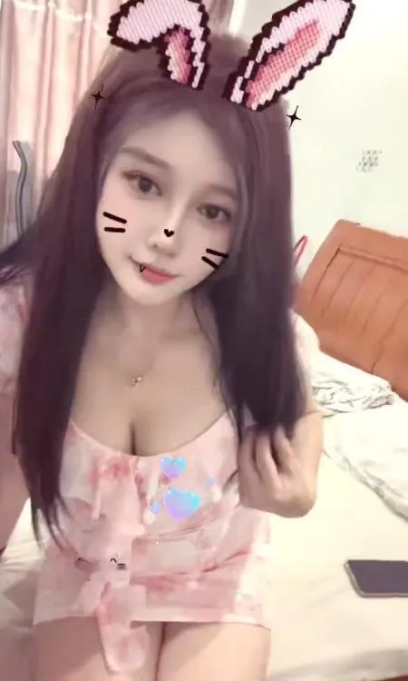 丰乳肥臀细腰少妇