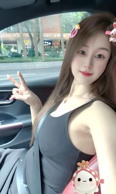 舌吻小骚货赵KK
