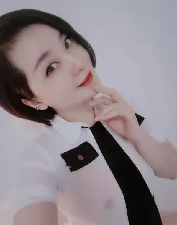 武侯肤白妩媚骚妇