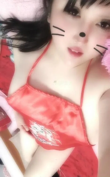 三通潮吹巨乳人妻老师