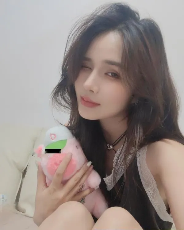 制服情趣小财迷