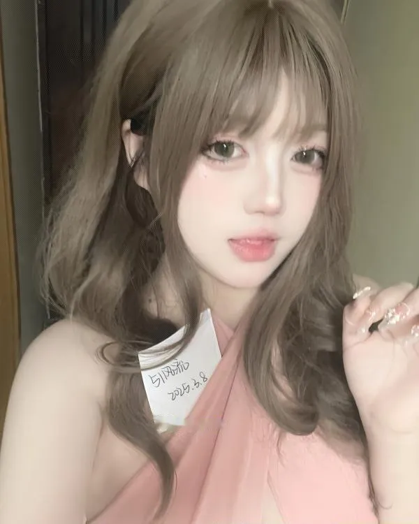 平江女神小奈