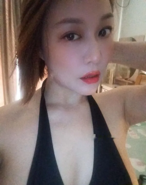 珠海大奶三通石头姐