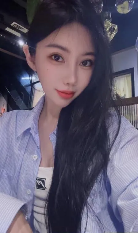 武侯气质美女果果