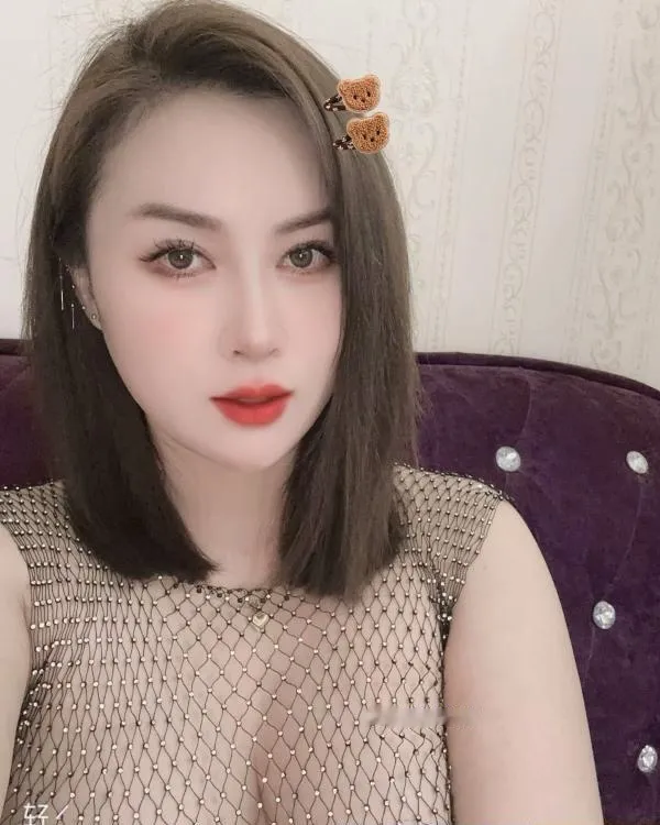 大胸梦梦