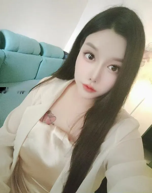 罗湖箫后欣欣