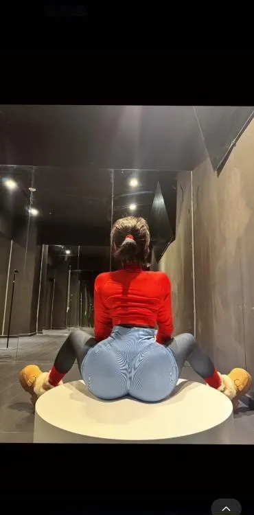 健身萝莉秋姐