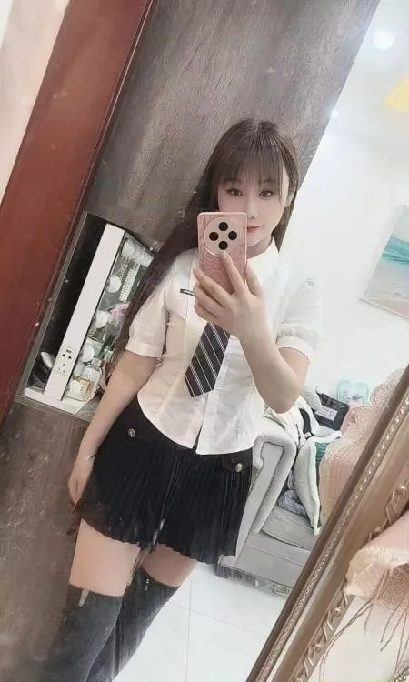 佳宁娜大胸莉莉